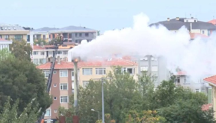 Bakırköy'de hastane bahçesinde yangın paniği