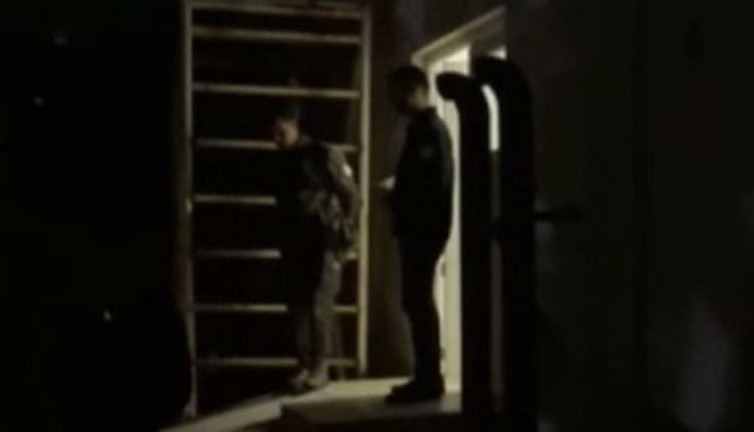 Öldürdüğü annesinin cesediyle 15 saat yaşadı