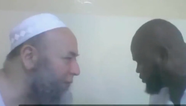 İlluminati cinleriyle konuştuğunu iddia eden hoca video yayınladı: "Türklerin İslam'ı istedikleri gibi uygulamalarını engellemeye geldik."