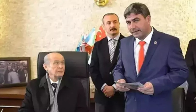 Hem MHP'den hem de AKP istifa etmişti. Eski belediye başkanı intihara teşebbüs etti