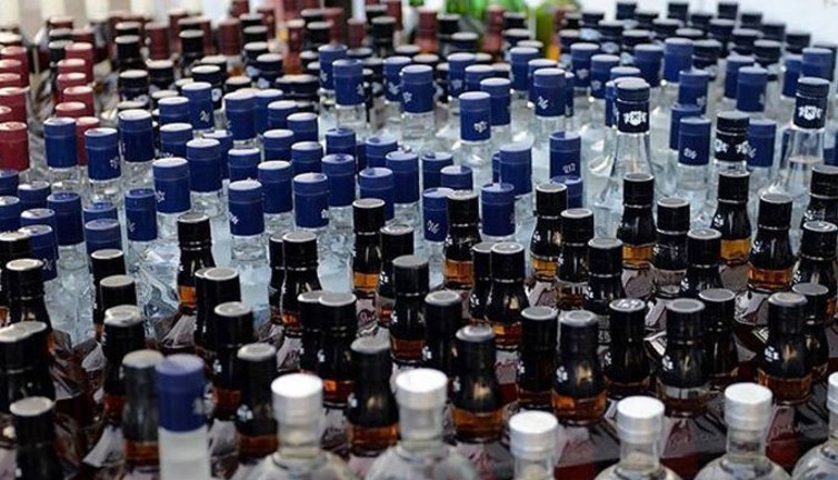 Traktörlerle geldiler 44 milyon TL'lik içkiyi çaldılar. Kimsenin ruhu bile duymadı