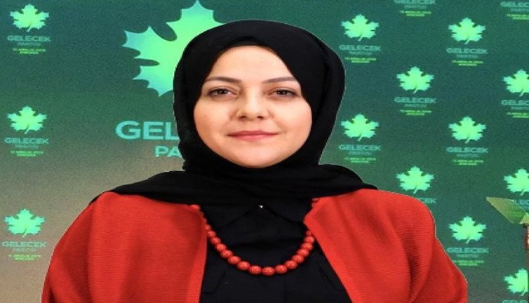 Gelecek Partili Ün'den skandal paylaşım: Kıyafeti iç çamaşırı türevi olan biri üzerinden dünyayı ayağa kaldıranlar...