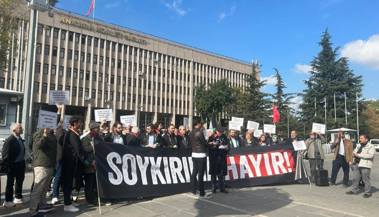 Ankara'da İsrail için savcılığa suç duyurusu