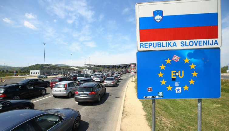 Slovenya'da terör endişesi. Hırvatistan ve Macaristan’la Schengen’i askıya alıyor