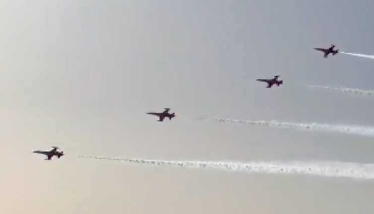 Türk Yıldızları'ndan Cumhuriyetimizin 100. yılına özel gösteri uçuşu