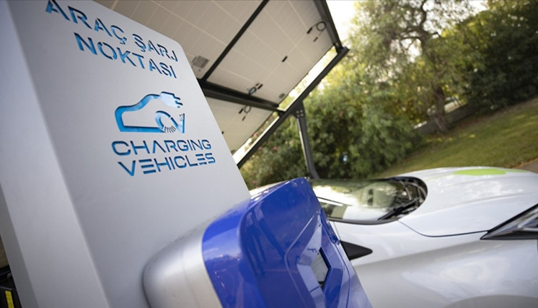 Elektrikli araç sahipleriyle site yönetemleri arasında gerilim