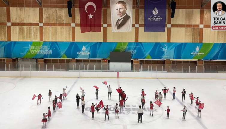Cumhuriyetin geleceği minik sporcular cumhuriyetin 100.yılını kutladı