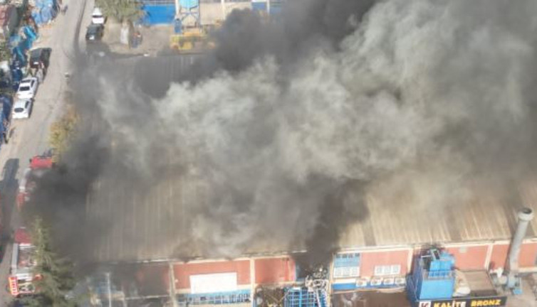 Plastik fabrikasında kimyasal tank patladı: 3 yaralı