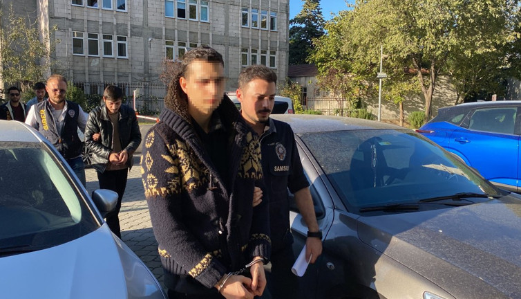 Kişisel verileri çalıp sattılar, gözaltına alındılar