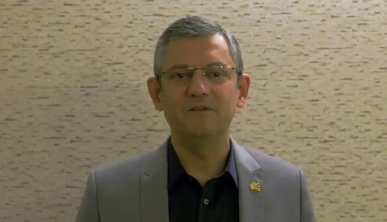 CHP’de kurultaya saatler kala Özgür Özel delegelere seslendi: İkinciliklere razı olmayacağımız bir süreci başlatmak istiyorum