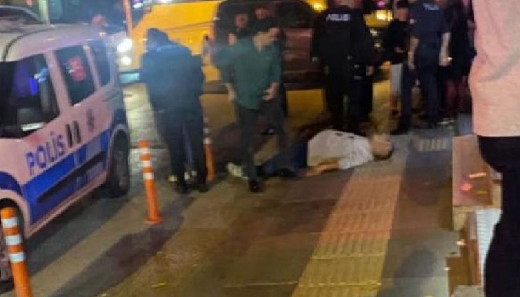 Çakmak kavgası kanlı bitti! Baba hastanelik, oğlu tutuklandı