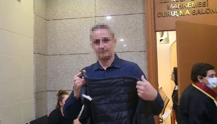 Oyuncu Ezgi Mola’yı taciz ettiği iddia edilen sanığa hapis cezası