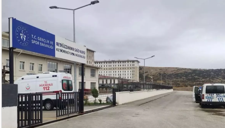 KYK'da 117 öğrenci zehirlendi. Yurtlarda skandallar bitmiyor