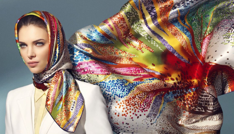 Ünlü eşarp markasını TMSF satışa çıkardı. FETÖ'den kaçak gazetecinin kayınpederi de ortaktı