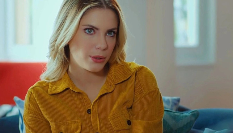 Eda Ece'nin yıllar önce rol aldığı efsane dizi ortaya çıktı. Görünce tanıyamayacaksınız