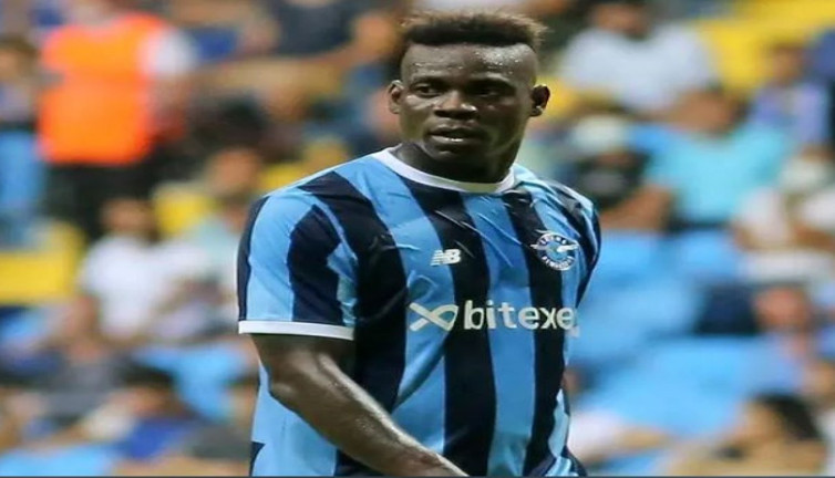 Mario Balotelli trafik kazası geçirdi