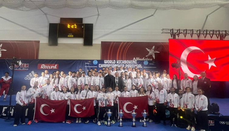 Millilerden Portekiz'de zafer. Dünya şampiyonu oldular