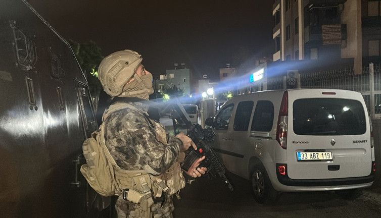 Mersin'de PKK-FETÖ ve KCK operasyonu