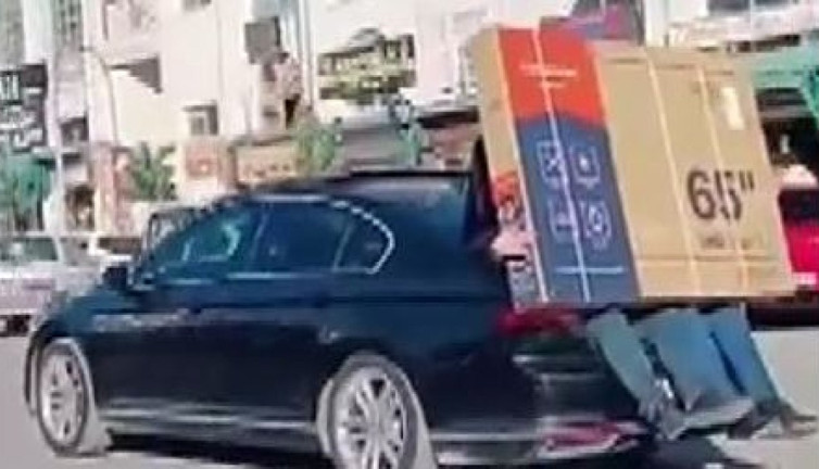 Dev televizyonu böyle taşıdılar