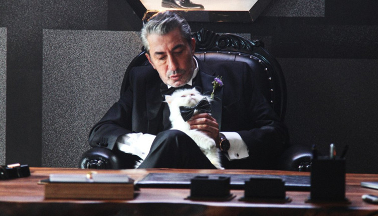 Erkan Petekkaya seyirciyi ters köşe yapacak