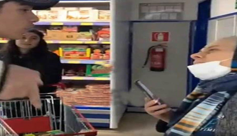 Zincir markette 'Osmanlı' kavgası: Teyze burası Türkiye Cumhuriyeti