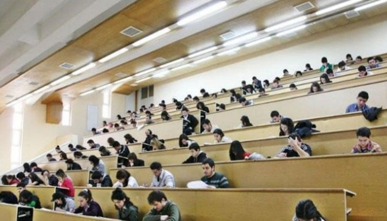 Para karşılığı tıp fakültesine kaydedilen yabancı uyruklu öğrenciler için yeni skandallar ortaya çıktı