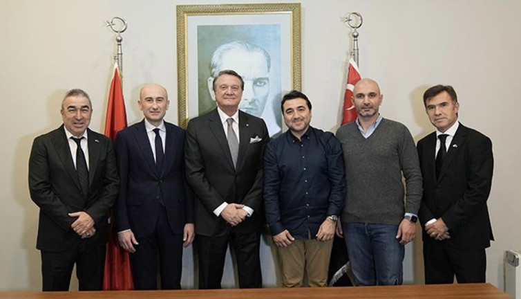 Beşiktaş Emrah Bayraktar ve Emir Şiranlı'yı açıkladı