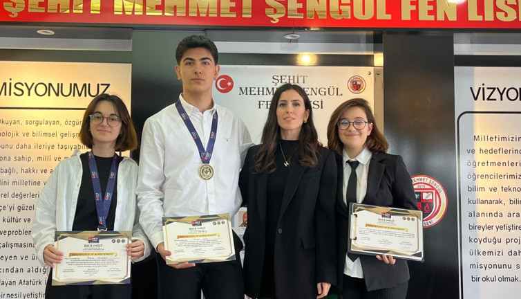 Bu çocuklara sahip çık tarikatlara kaptırma Türkiye. Eskişehirli öğrenciler sığırkuyruğu bitkisi ile kanseri yendi