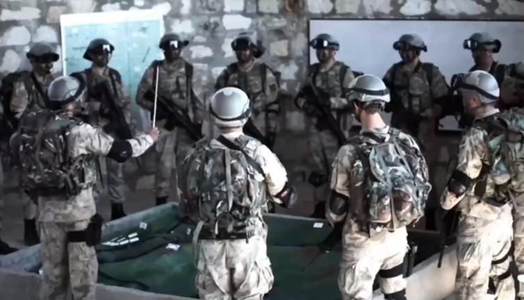 Mağaralar tek tek imha edildi. 12 ilde yapılan 'Kahramanlar-33' operasyonu nefesleri kesti