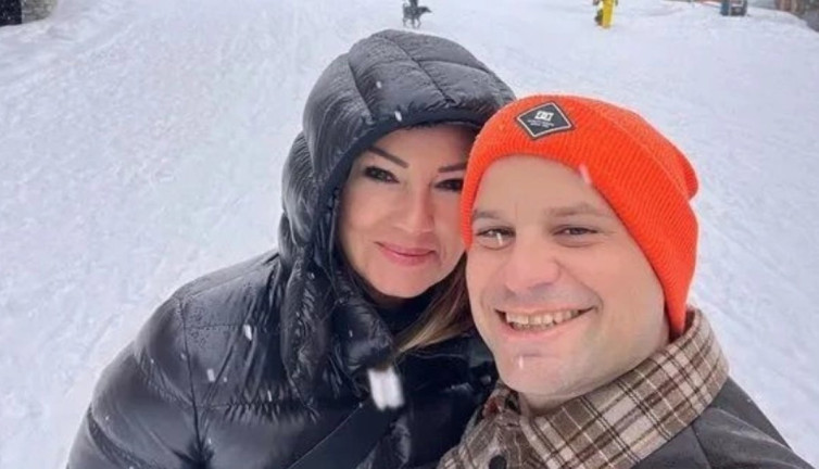 Pınar Altuğ ve eşinden Fransa kaçamağı. Kar tatiline çıktılar