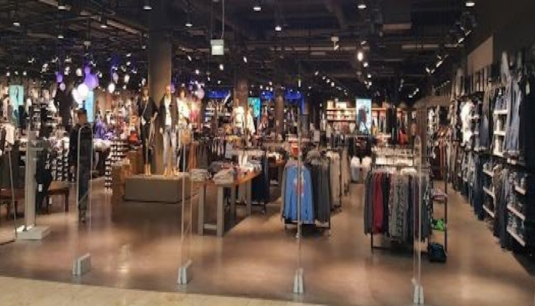 Dünyaca ünlü kot markası iflas bayrağını çekti. İşsiz kalan çalışanlar kara kara düşünüyor