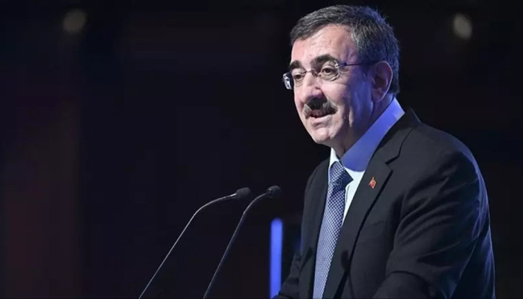 Cumhurbaşkanı Yardımcısı Cevdet Yılmaz oran verdi. Memur ve emeklisine ne kadar zam yapılacak?