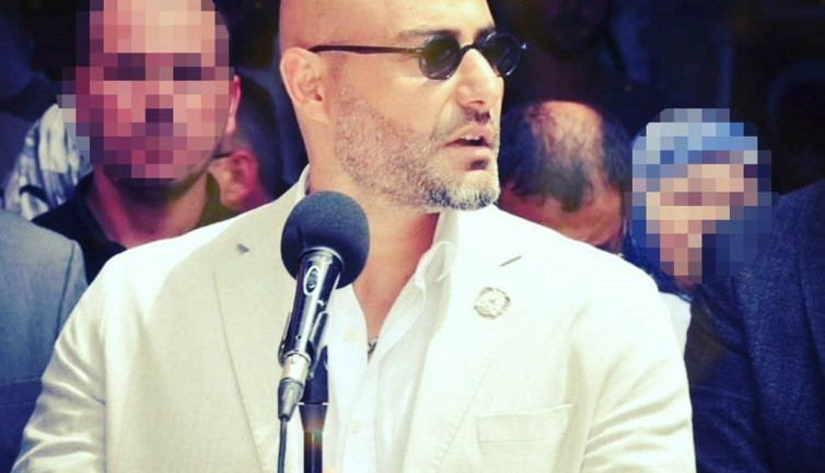 İzmir'de suç örgütü lideri tutuklandı. Kendisine emniyet mensubu süsü vermiş