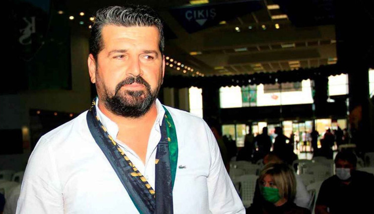 Futbolcu izlemek için gittiği Nijerya'da sıtmaya yakalanan Kocaelispor Asbaşkanı hayatını kaybetti