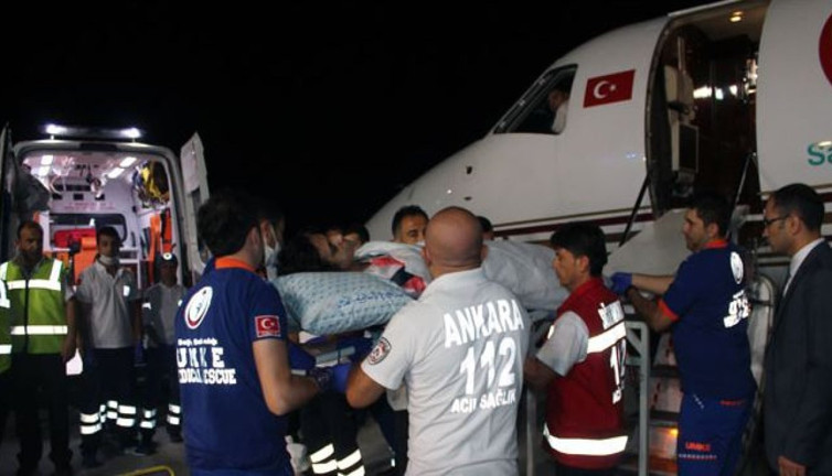 Gazze’den hasta ve yaralıları taşıyan ikinci uçak Türkiye’ye ulaştı