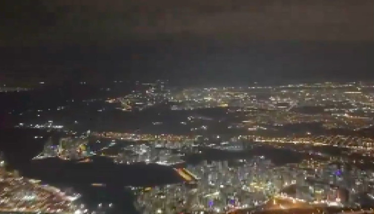 Pilotların gözünden uçuşu izlemek ister misiniz?