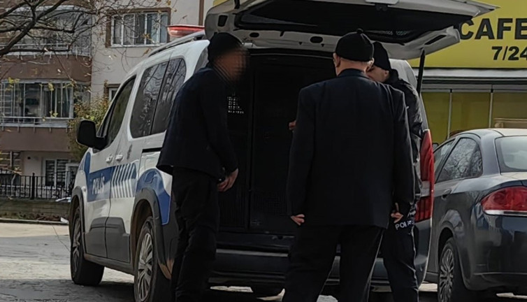 Babasının evindeki eşyaları satan şahıs gözaltına alındı