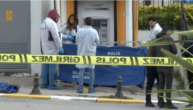 ATM önünde pusu. Para çekerken başında vurup öldürdüler