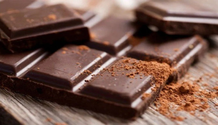 Tırnaklara çikolata sürülürse ne olur