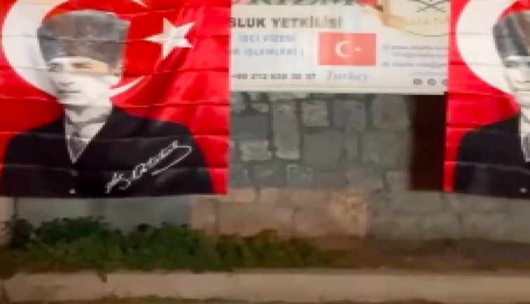 Çarşı taraftar grubundan Suudi Arabistan Başkonsolosluğu önünde protesto: "Mustafa Kemal'in Askerleriyiz!"