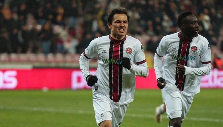 Fatih Karagümrük'te flaş ayrılık. Sözleşmesi fesh edildi