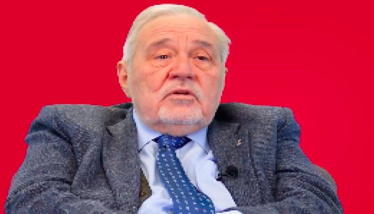 İlber Ortaylı yılbaşı gecesi neler yaptığını anlattı, izleyenleri güldürdü