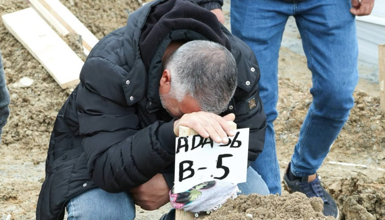 Silahlı çatışmada vurularak yaşamını yitiren 15 yaşındaki Büşra toprağa verildi