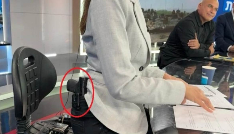 İsrailli sunucu Lital Shemesh canlı yayına silahla çıktı