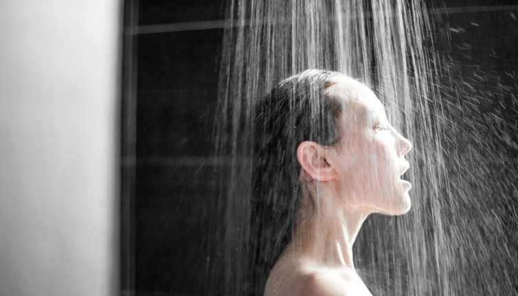 Duş almak zararlı mı