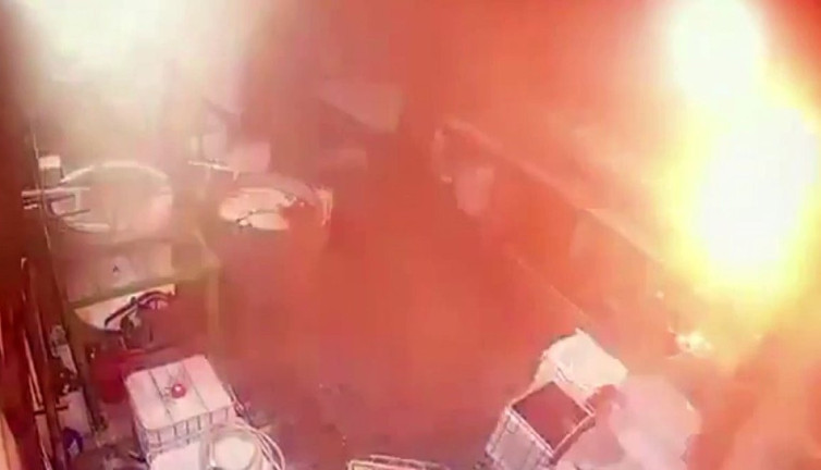 Sakarya’da korkutan olay: Fabrikada yağ kazanı patladı