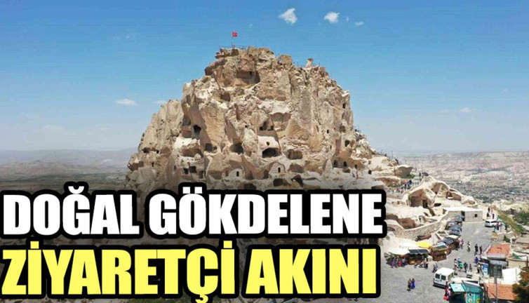Doğal gökdelene ziyaretçi akını