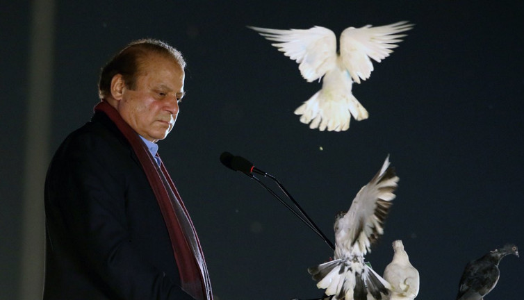 Eski başbakan hakkındaki ömür boyu olan seçim yasağı kaldırıldı