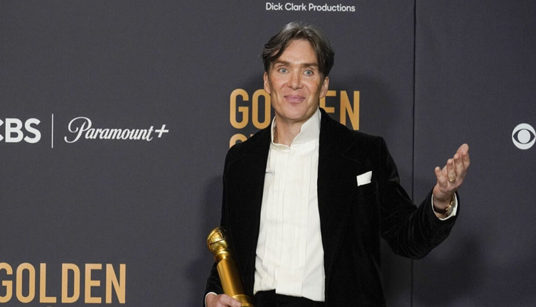 Oppenheimer Altın Küre'yi sildi süpürdü