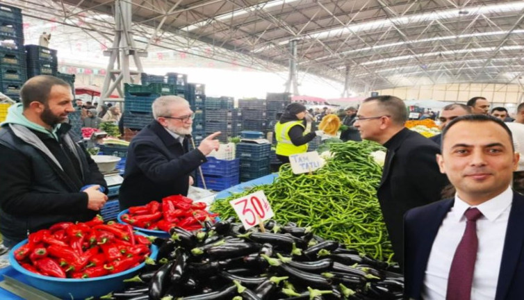 İYİ Parti Aksaray Belediye Başkan Adayı Mustafa Tuğrul Karacaer pazarcı esnafını ziyaret etti.
